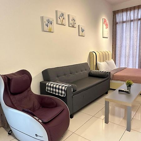 Beacon Exec Suites# Msg Chair#Disney Hotstar Джордж Таун Екстериор снимка
