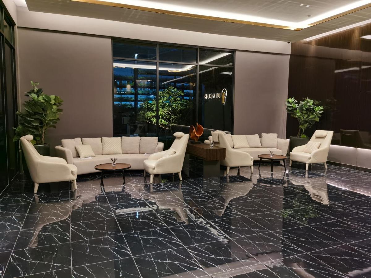 Beacon Exec Suites# Msg Chair#Disney Hotstar Джордж Таун Екстериор снимка