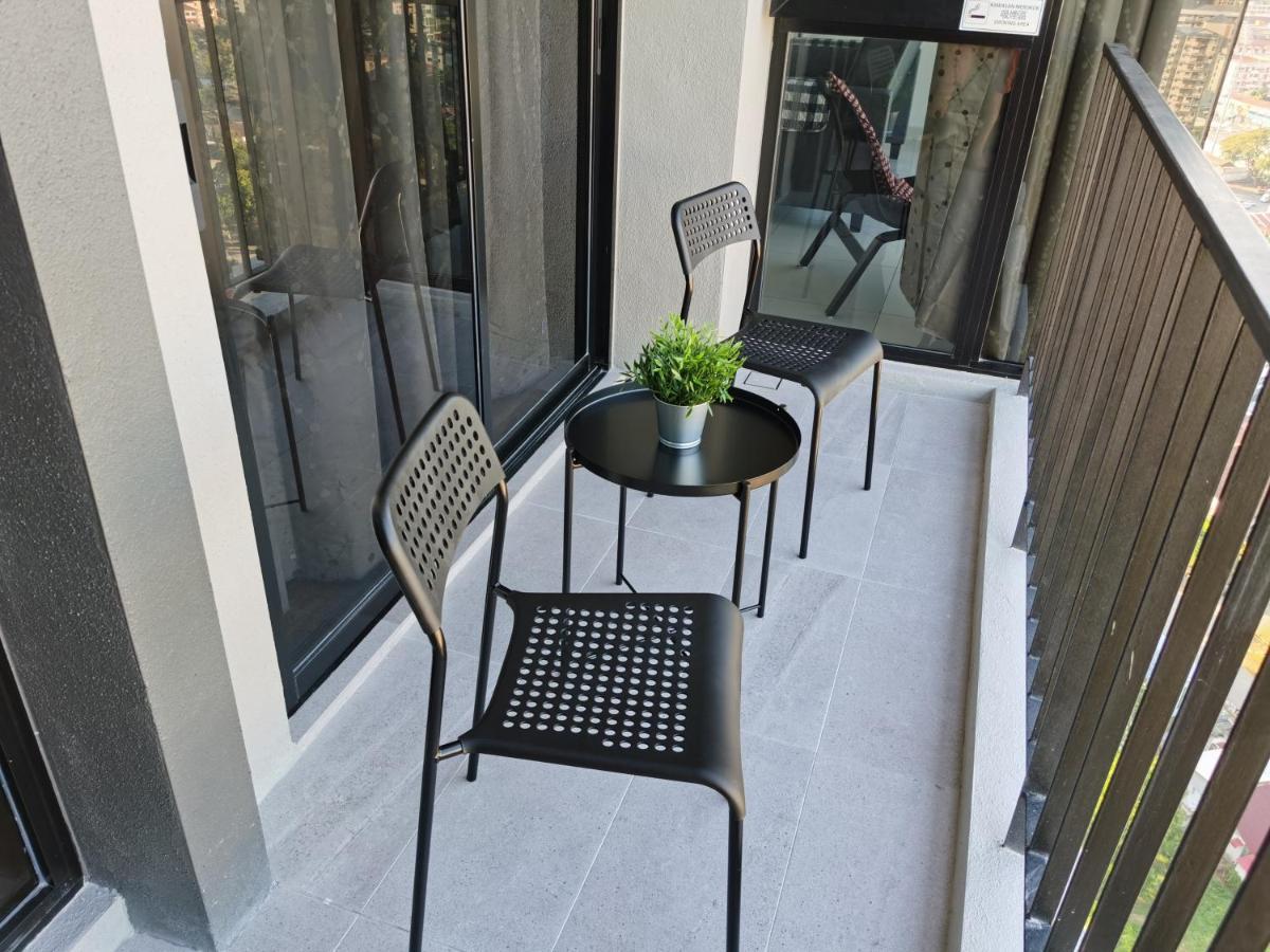 Beacon Exec Suites# Msg Chair#Disney Hotstar Джордж Таун Екстериор снимка